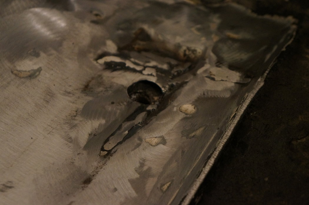 Started to weld toady, isnt the greatest but its gonna get rhino lined and covered by carpet anyway.