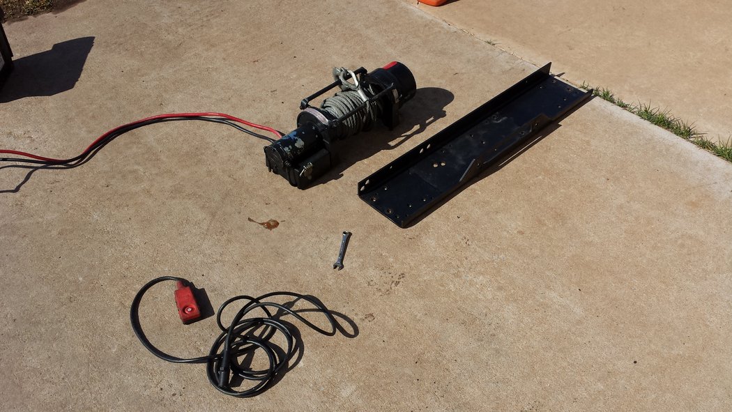 Ramsey REP 6000 after I removed it from the box and unbolted it from the mounting plate.