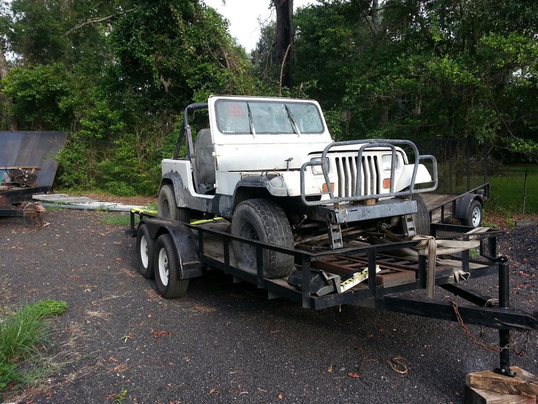 white jeep.jpg